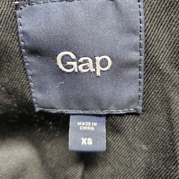 GAP Faux Leather Ribbed Back and Front Asymmetrical Zipper Moto Jacket - Picture 9 of 9